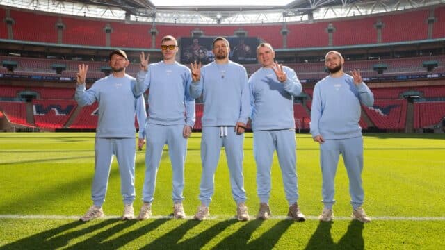 Oleksandr Usyk Team vs Daniel Dubois Wembley Stadium